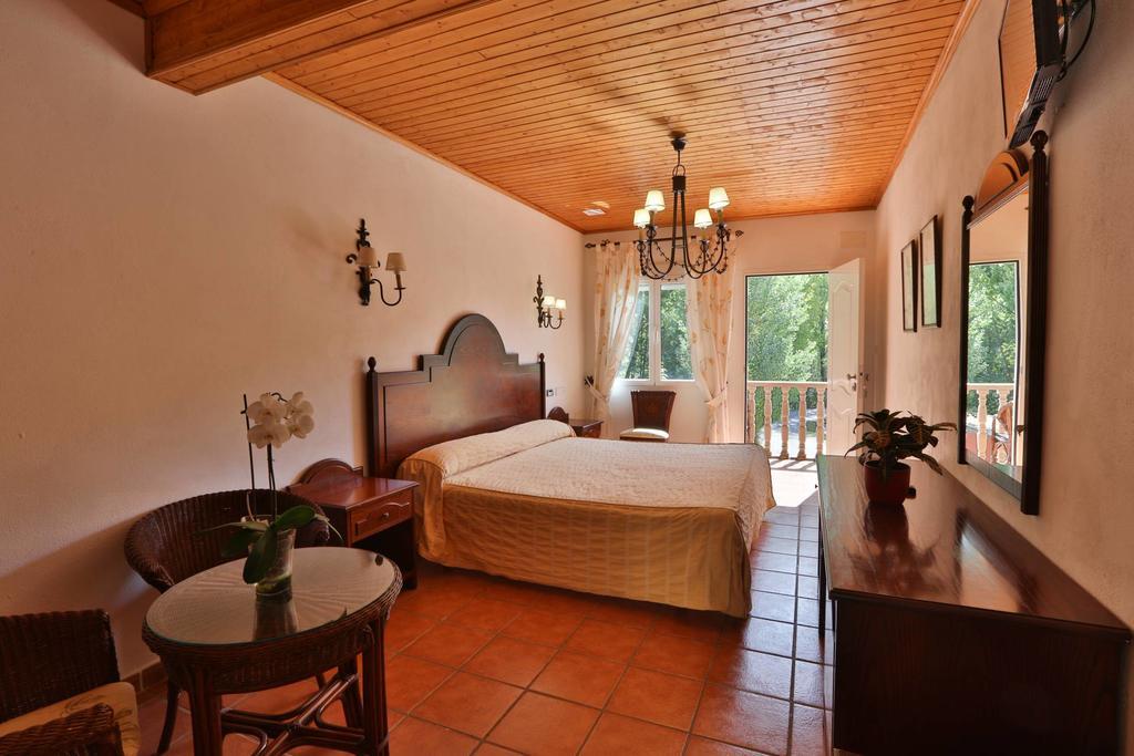 Hotel Rural Noguera De La Sierpe Arroyo Frio Luaran gambar